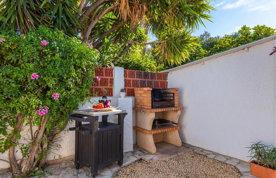 Villa Anais - Plusholidays-1